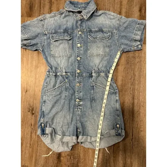 Free People Women’s Marci Denim Cuffed Shortall Size Medium - Picture 8 of 10
